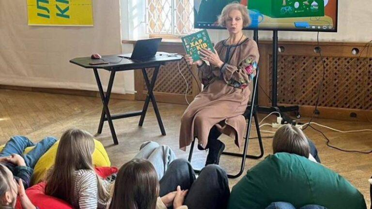Дитячий захід до Дня української писемності та мови