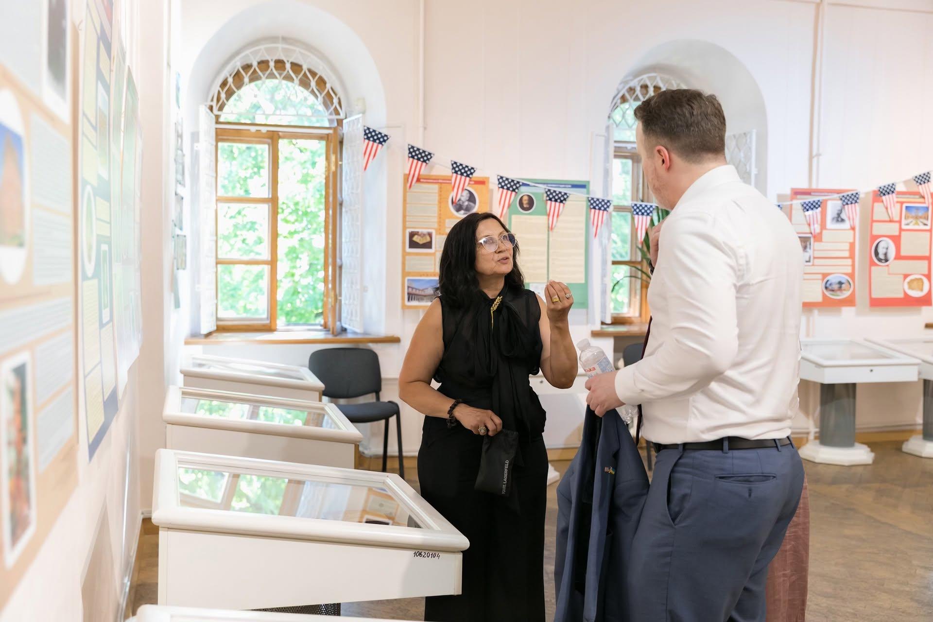 Виставка  «Американська література в українських перекладах XIX - XXI століття»